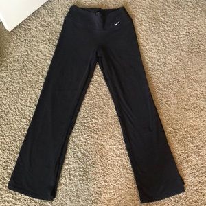 Black nike dri-fit yoga pant